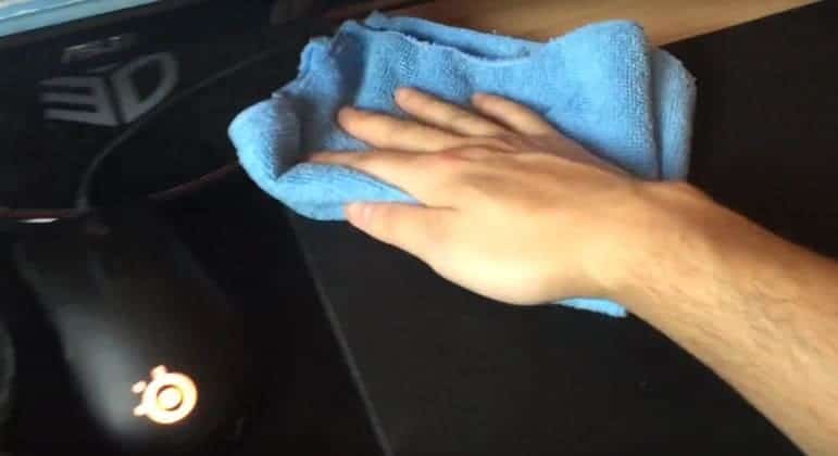 Dry mousepad