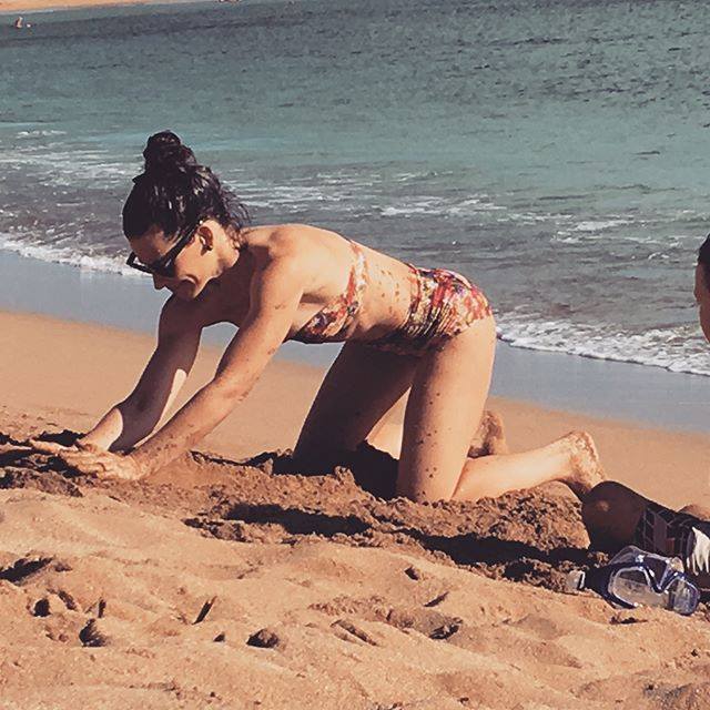 Evangeline Lilly Bikini photo4